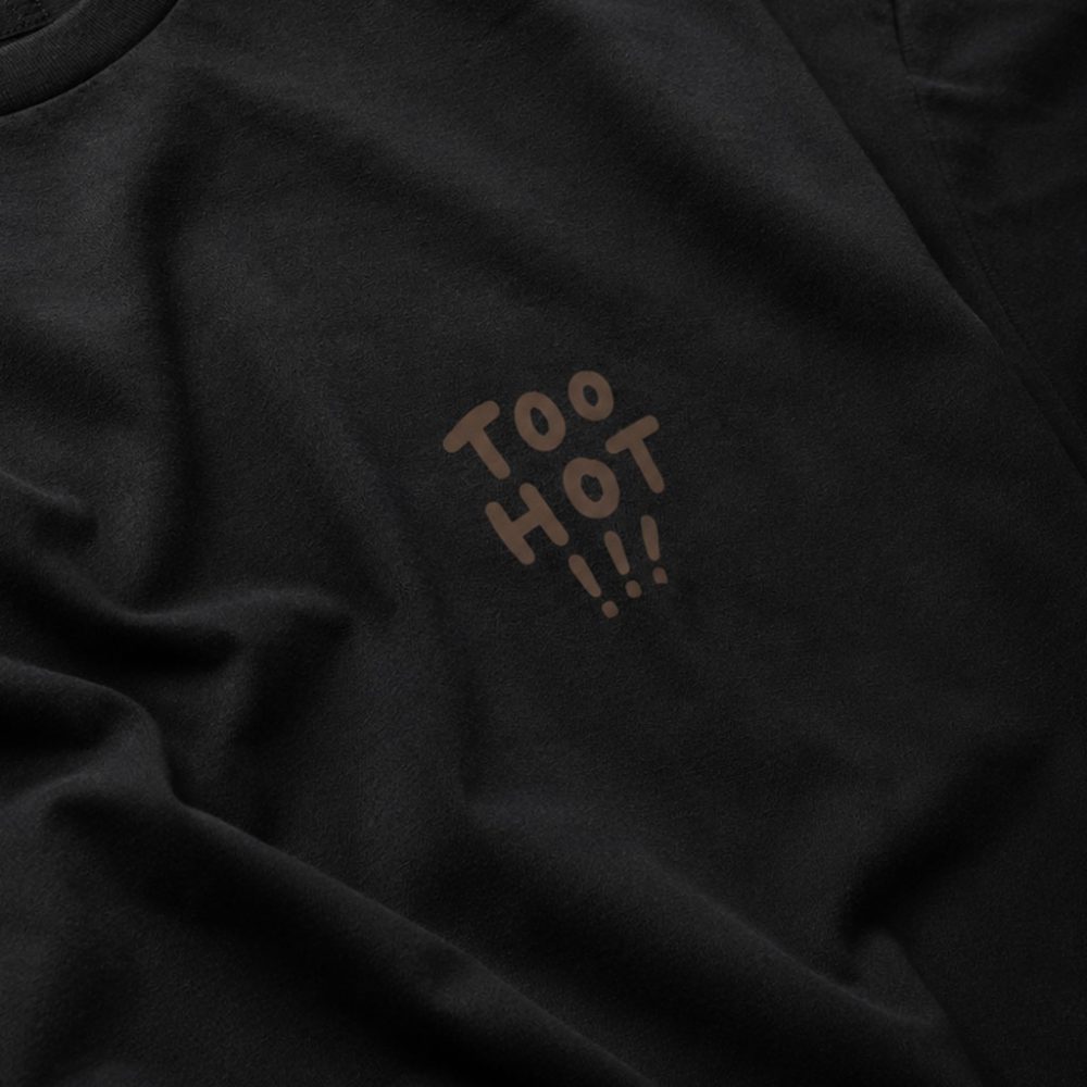 Alternative view of TOO HOT